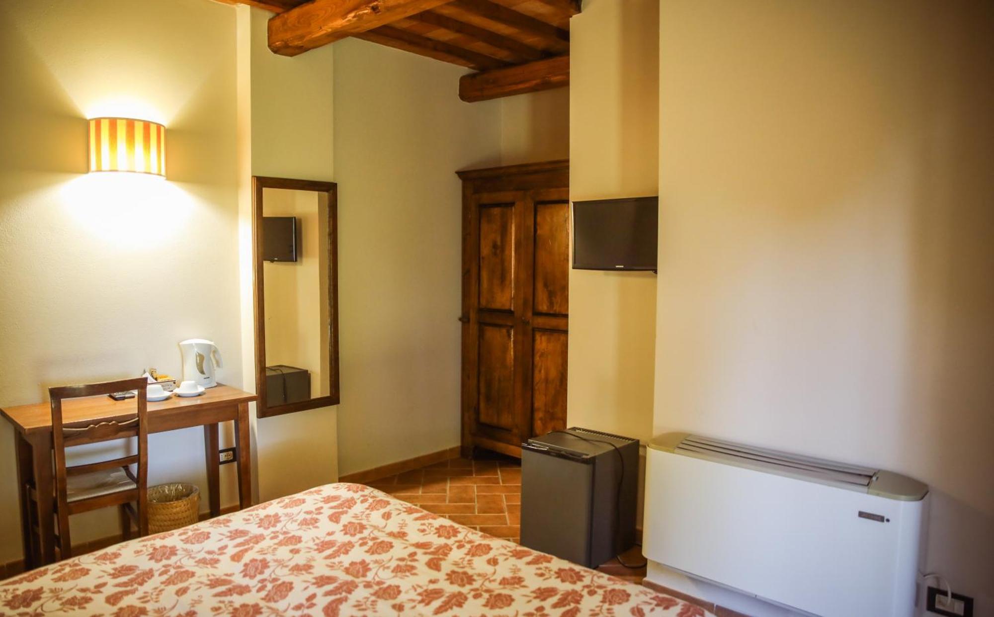 Agriturismo La Vecchia Quercia Montemerano Bagian luar foto
